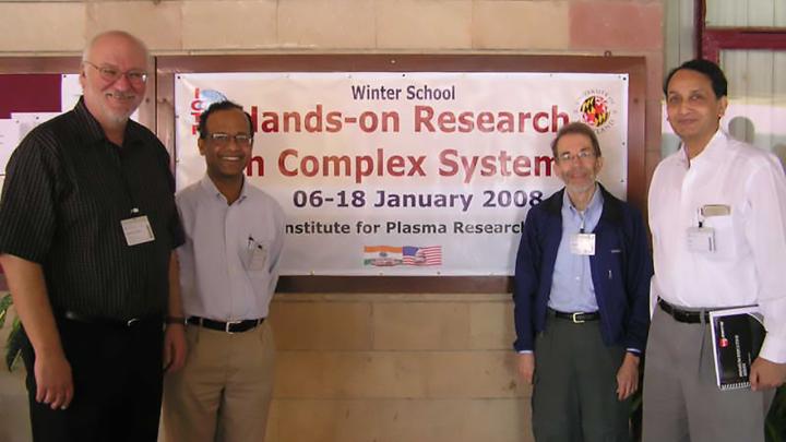 Kenneth Showalter, Rajarshi Roy, Harry Swinney, along with Abhijit Sen in 2008